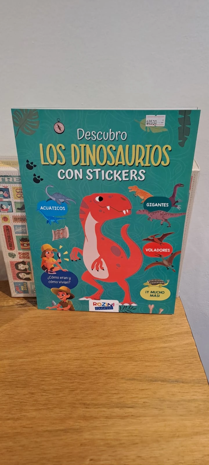Descubro los Dinosaurios - Con Stickers